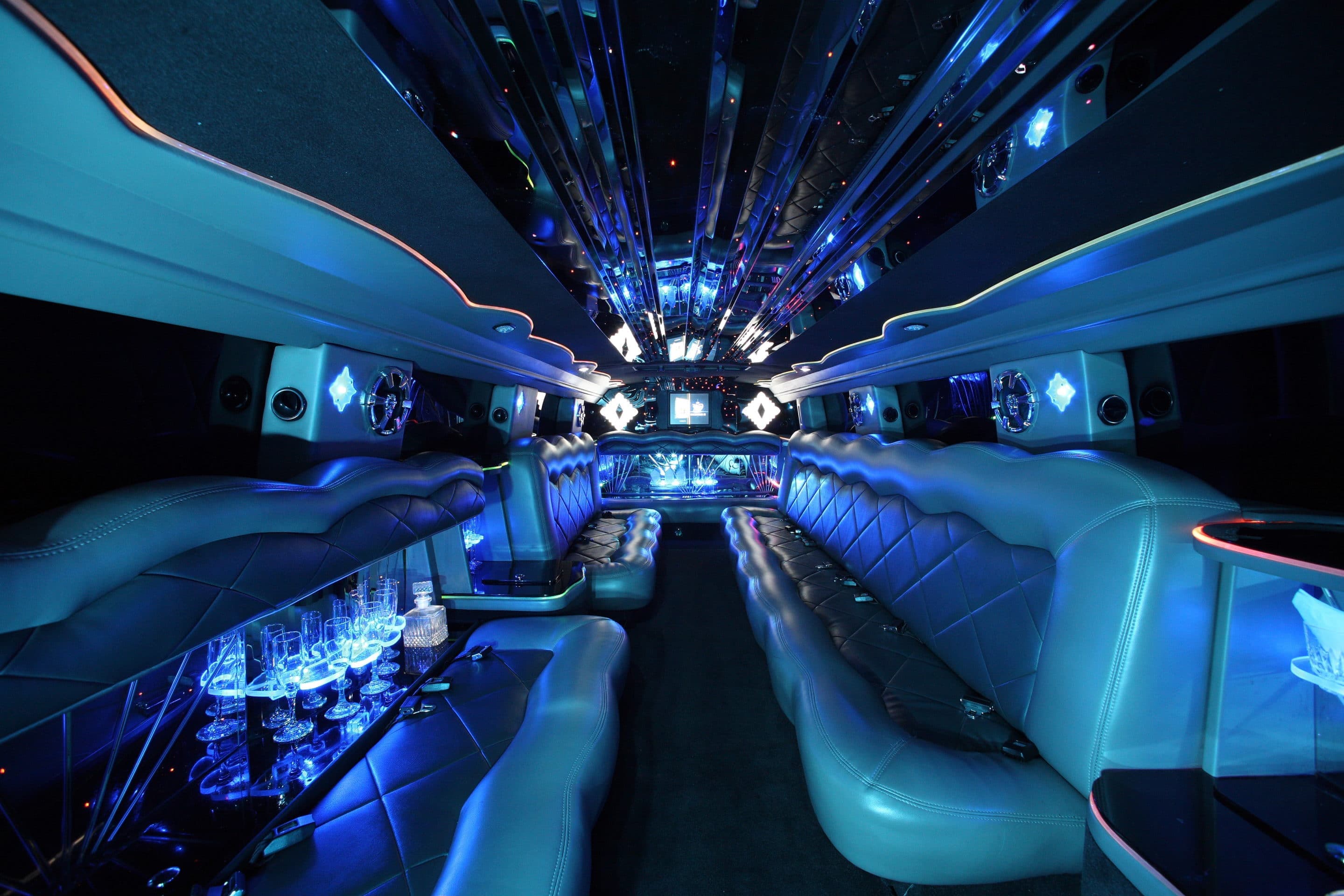 20 Passenger White Hummer Limo