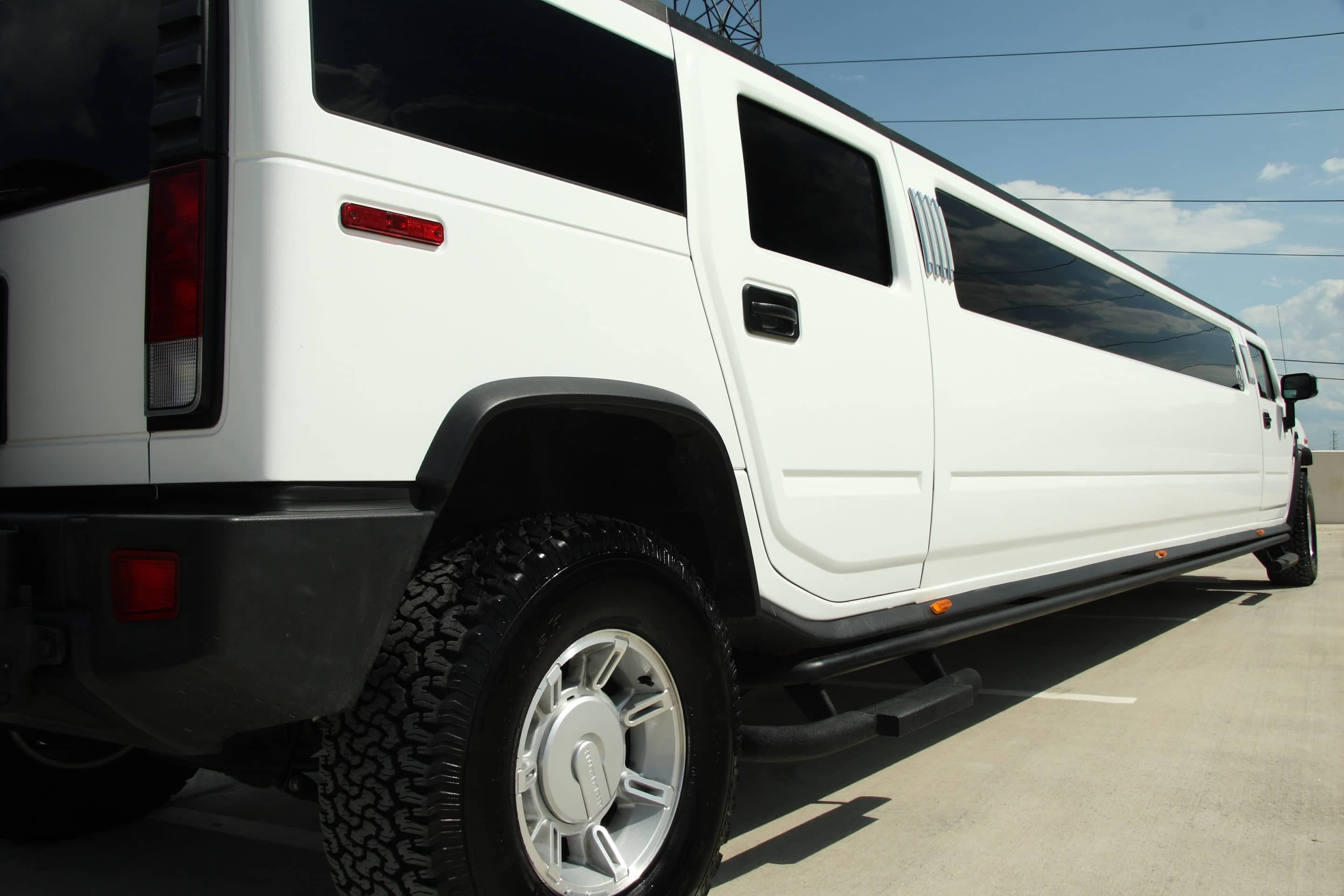 20 Passenger White Hummer Limo